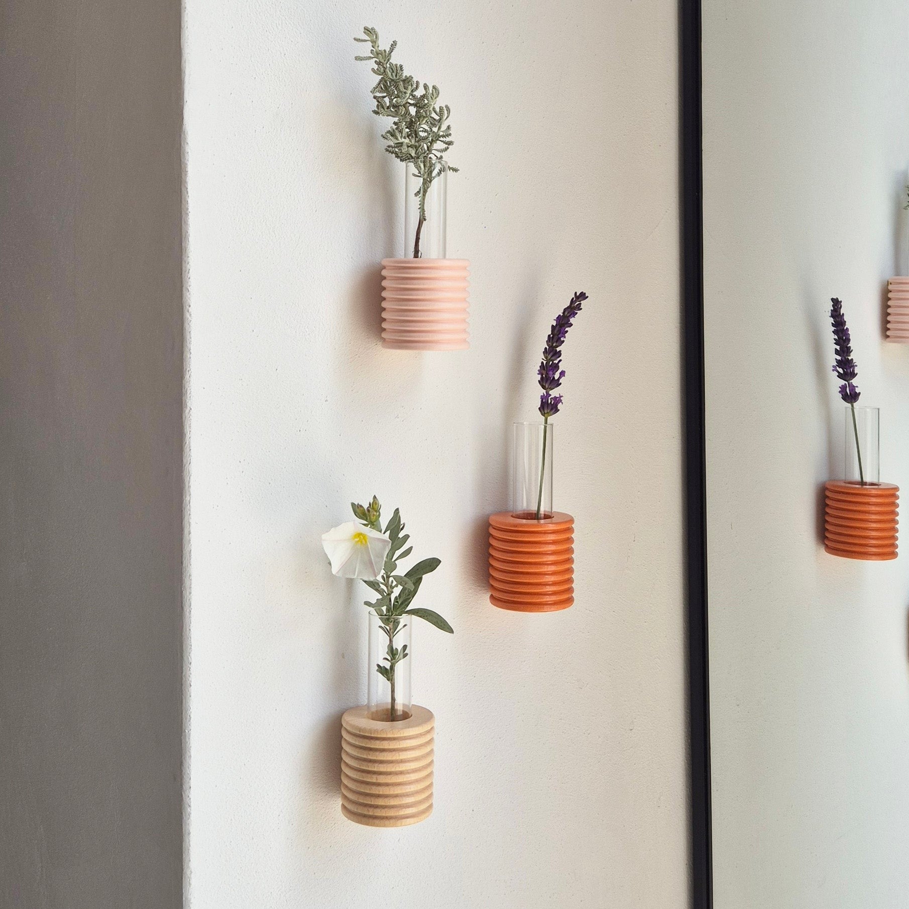 Ribble Wall Vase – Yellow